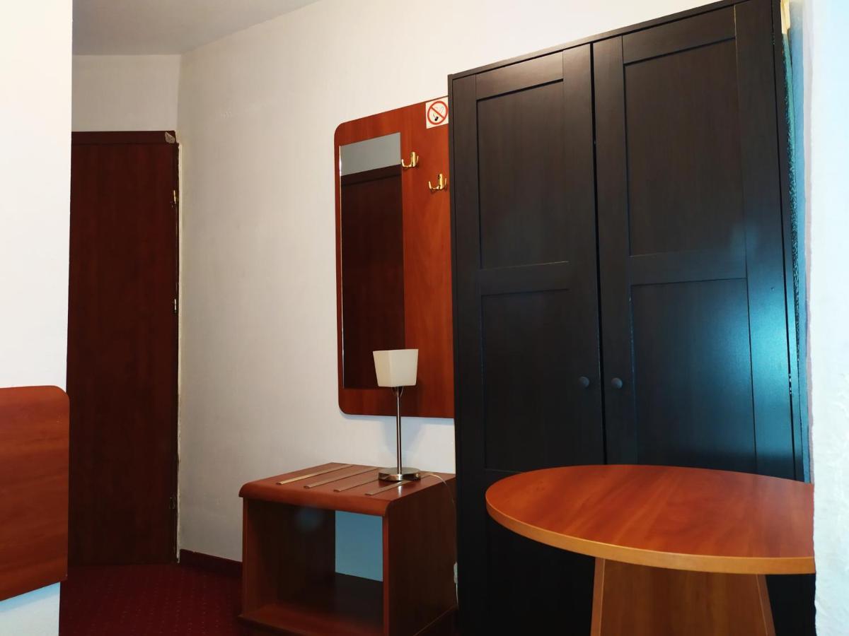 Bed and Breakfast Gosciniec Czarci Mlyn Бендзин Екстер'єр фото