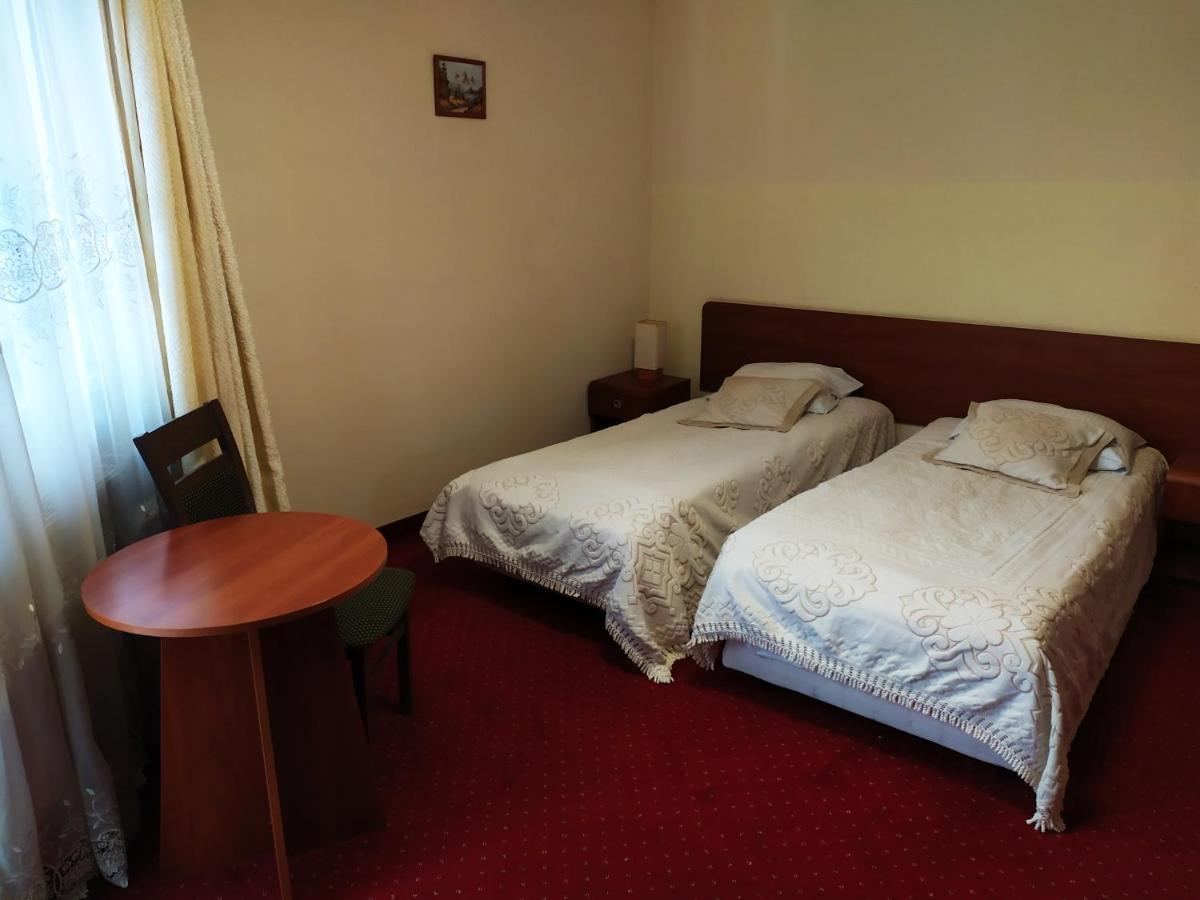 Bed and Breakfast Gosciniec Czarci Mlyn Бендзин Екстер'єр фото