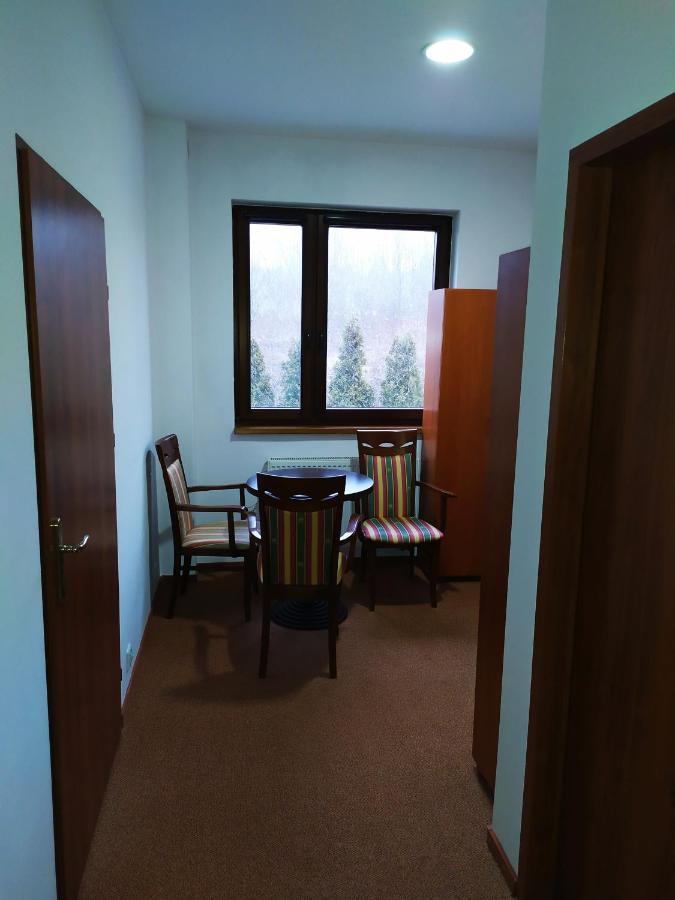 Bed and Breakfast Gosciniec Czarci Mlyn Бендзин Екстер'єр фото